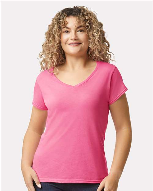 Women's Softstyle® V-Neck T-Shirt Gildan - 64V00L