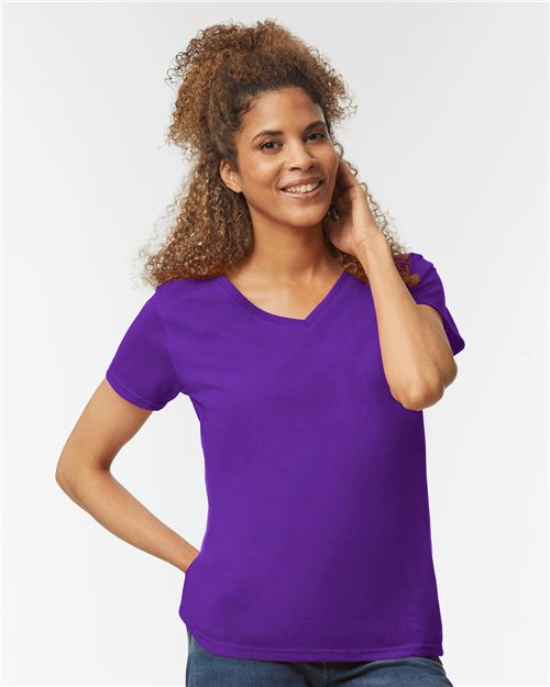 Women's Heavy Cotton™ V-Neck T-Shirt Gildan - 5V00L