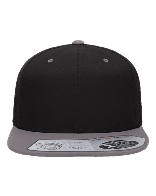 110® Snapback Cap Flexfit - 110F